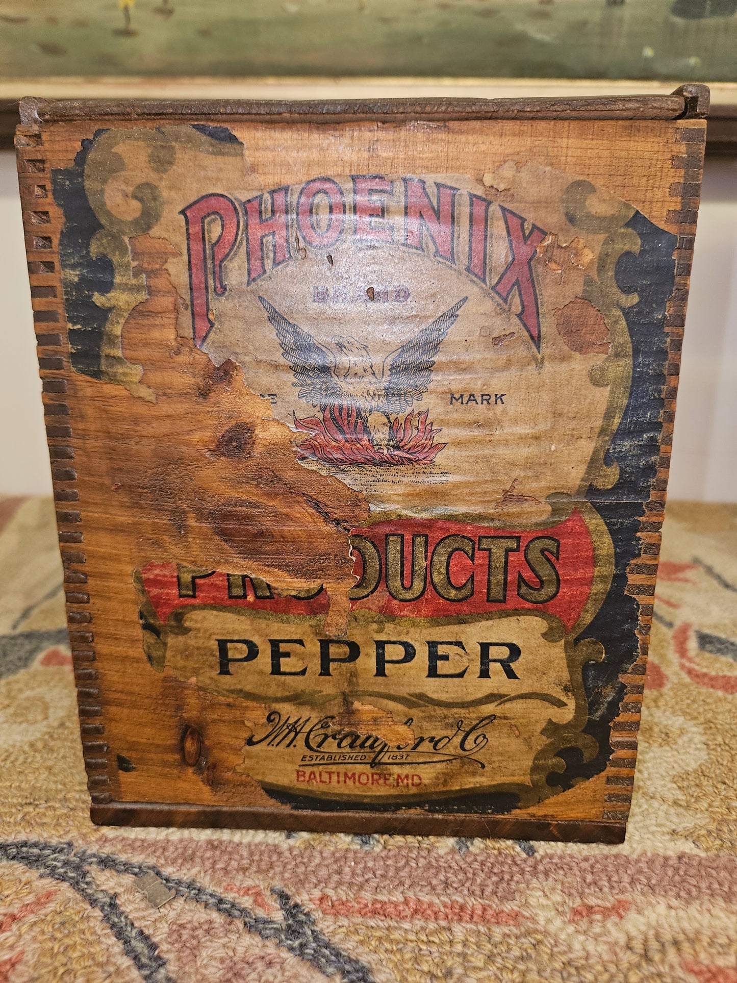 Primitive Phoenix Pepper Fingered Jointed Box W/ Slide Lid.