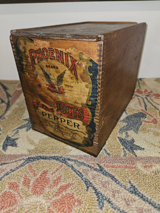 Primitive Phoenix Pepper Fingered Jointed Box W/ Slide Lid.